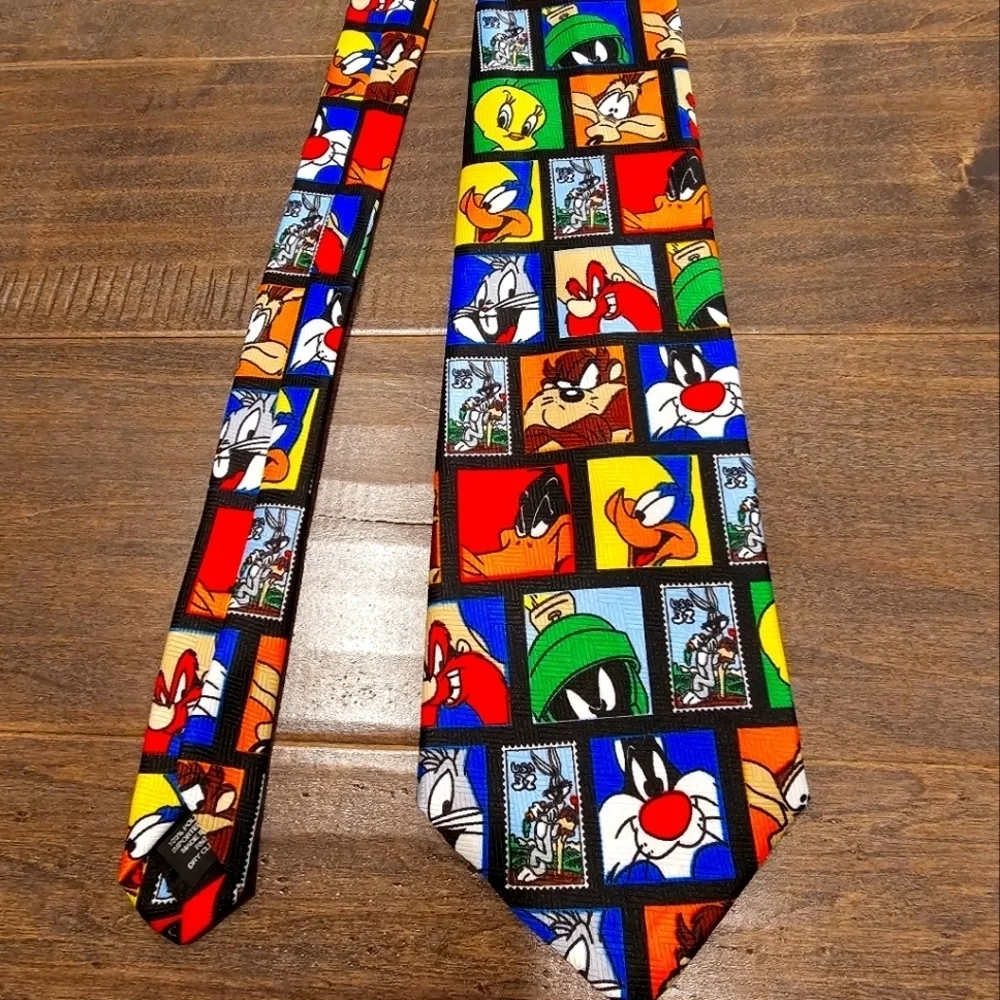 Looney Tunes 1997 Stamp Collection Cartoon Character Neck Tie
